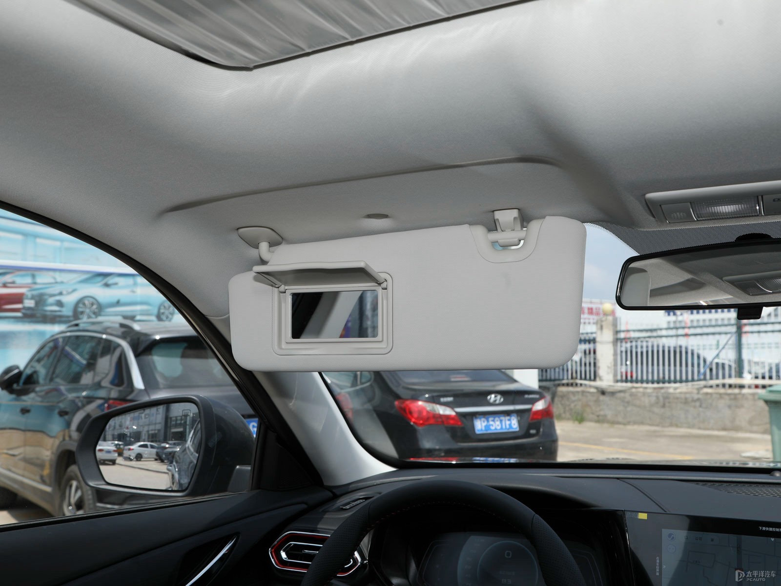 長安歐尚X5 2021款 1.6L CVT青春版外觀 五金產品般的精致與耐用性